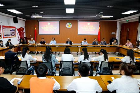 【党史学习教育】beat365官网召开“青春向党 共庆百年”五四青年座谈会