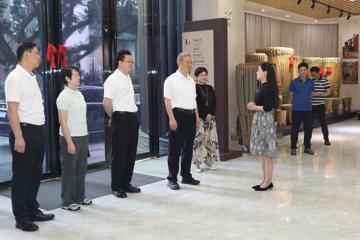 自治区人大常委会副主任、党组书记王维平一行到beat365官网调研